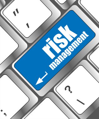 Risk yönetimi düğmesi olan klavye, İnternet konsepti