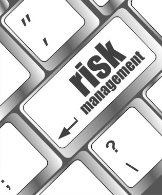 Risk yönetimi düğmesi olan klavye, İnternet konsepti