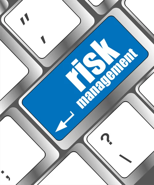 Teclado con botón de gestión de riesgos, concepto de Internet — Foto de Stock