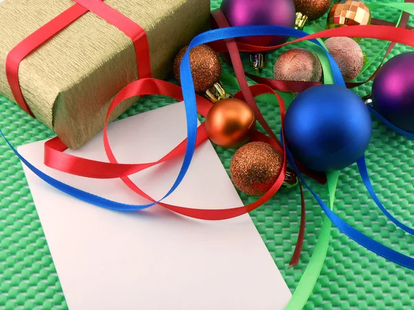 Décoration de Noël et Nouvel An, boules et cadeaux — Photo