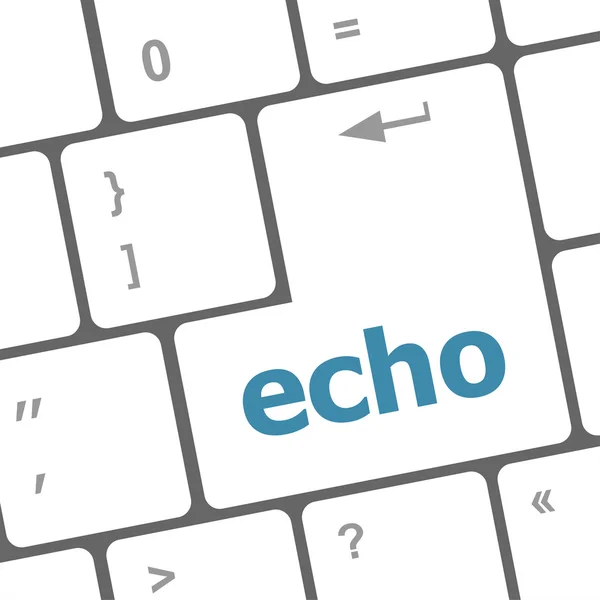 Toets op het toetsenbord met echo knop — Stockfoto