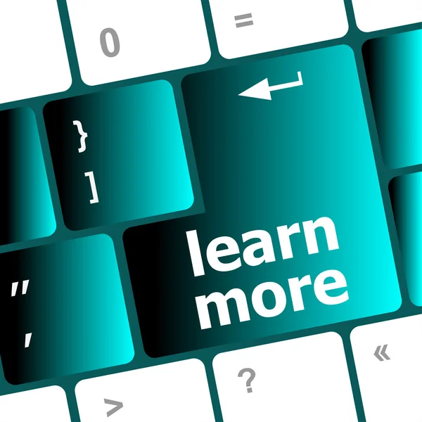 Concepto de educación con aprender más botón en el teclado del ordenador —  Fotos de Stock