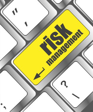 Risk yönetimi düğmesi olan klavye, İnternet konsepti