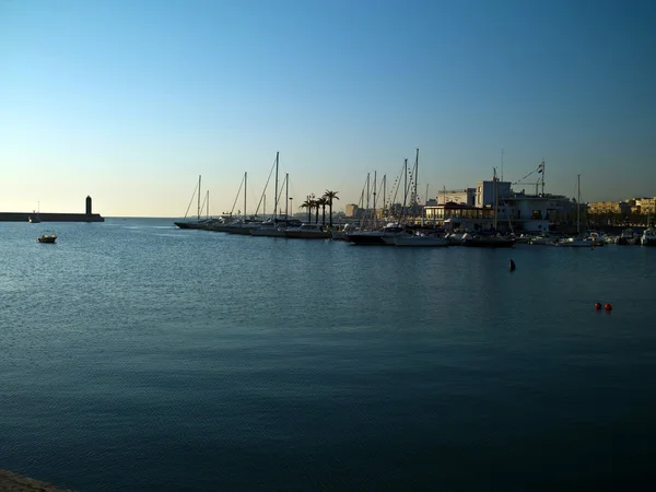 Poste d'amarrage du paysage marin — Photo