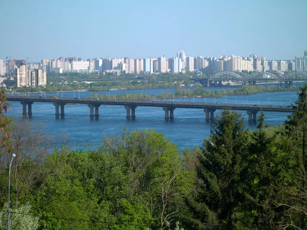 Stedelijke landschap van kiev — Stockfoto