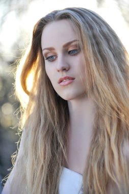 Bir kızın portresi.