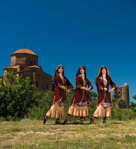 格鲁吉亚 erisioni 的民族歌舞合奏 — 图库照片