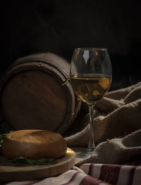 Drum, a glass of wine — Stock Photo, Image