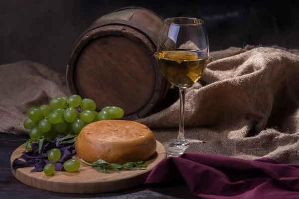 Drum, a glass of wine — Stock Photo, Image