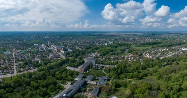 高さからニジンの街のパノラマ ウクライナ — ストック写真