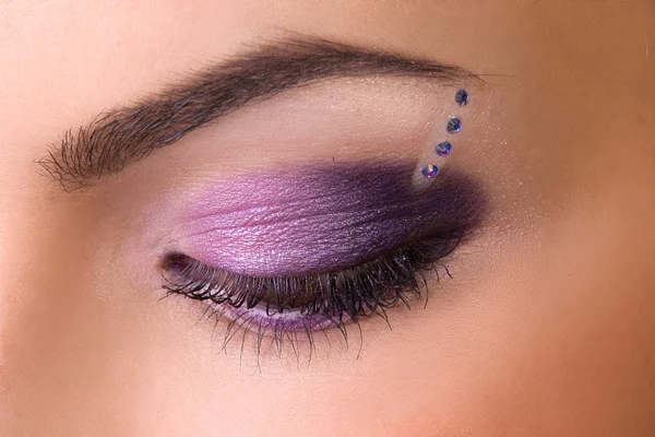 Professional make-up in purple — Stock Photo, Image