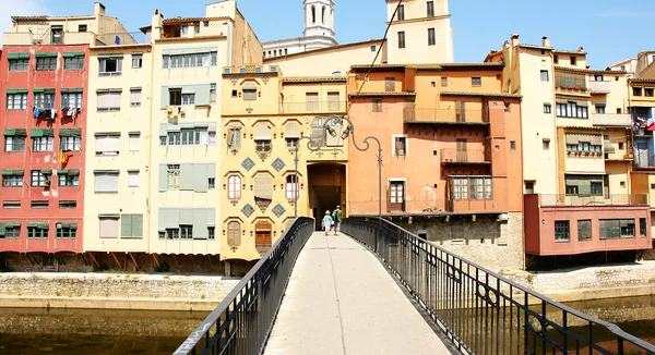 Brücke über den Fluss oñar — Stockfoto