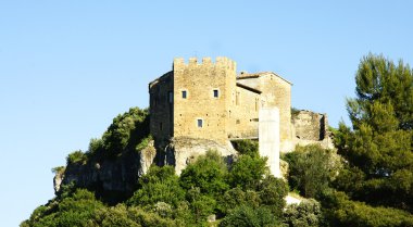 tepe üzerinde kale