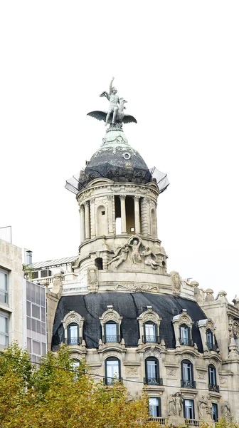 Cúpula de um edifício popular — Fotografia de Stock