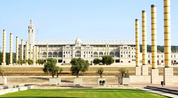 Trädgårdar av Montjuïc olympian ring — Stockfoto