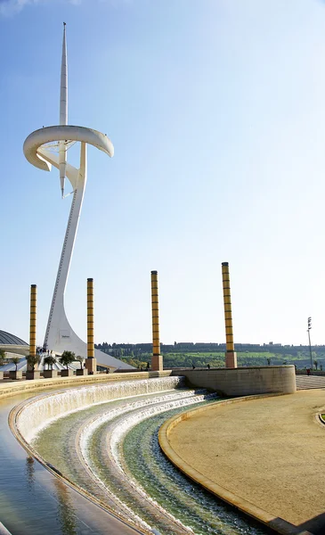 Bron in de tuinen van de montjuic olympian ring — Stockfoto