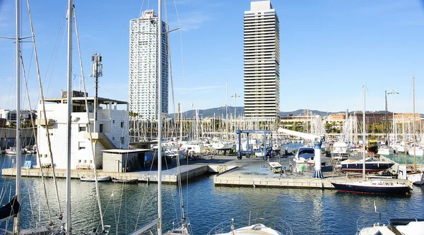 Überblick über den olympischen Hafen von Barcelona — Stockfoto