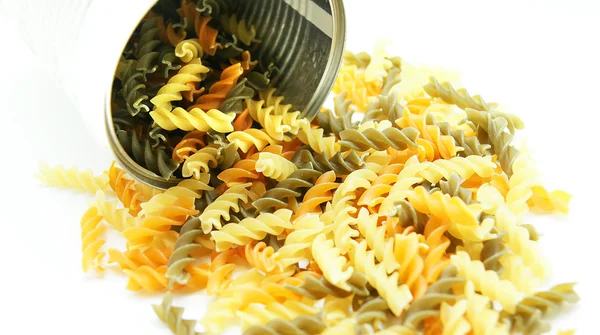 Konserver med vete pasta — Stockfoto