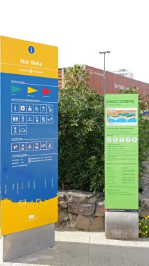 mar bella Beach bilgi işaretleri