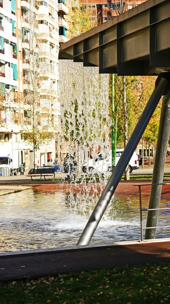 Source waterfall in the Gran Via de les Corts Catalanes — Stock Photo, Image