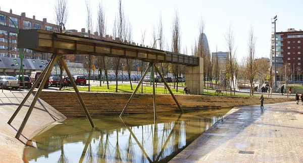 Cascada de origen en la Gran Vía de les Corts Catalanes — Foto de Stock