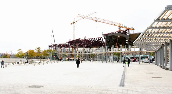 Esplanade museum för design med nya encantes bakgrunden — Stockfoto