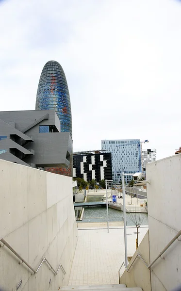 Design Múzeum és a Torre Agbar — Stock Fotó