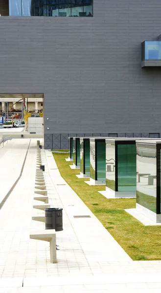 Glass cubes in the gardens of the Museum of Design — Stock Photo, Image