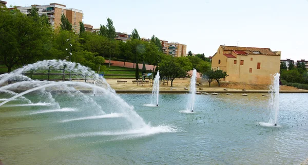 Çeşme ve gölet süs nenseya ca Meydanı — Stok fotoğraf