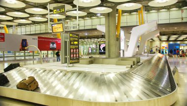 Kaset çanta terminal 4, madrid Barajas Havaalanı'nda