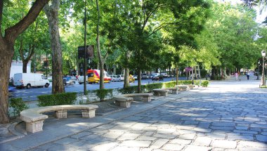 banklar prado Madrid pseo içinde