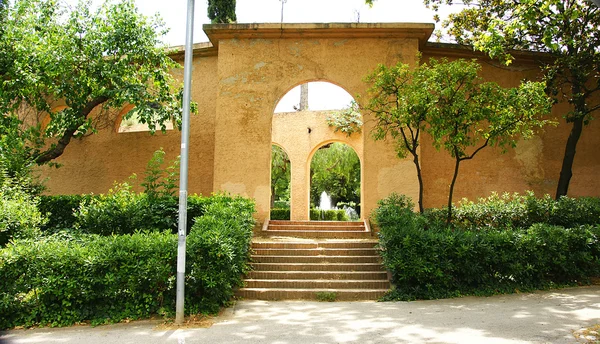 Source ornamental in gardens of the mountain of Montjuic — Stock Photo, Image