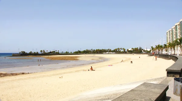 Вид на пляж в Арресифе — стоковое фото