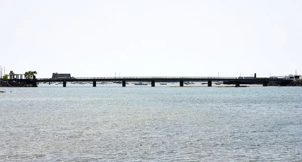 Puente de los Islotes Fermina, Arrecife , —  Fotos de Stock