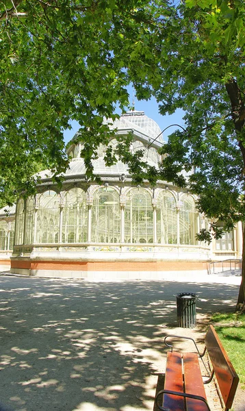 Palácio de Cristal em El Retiro em Madrid — Fotografia de Stock