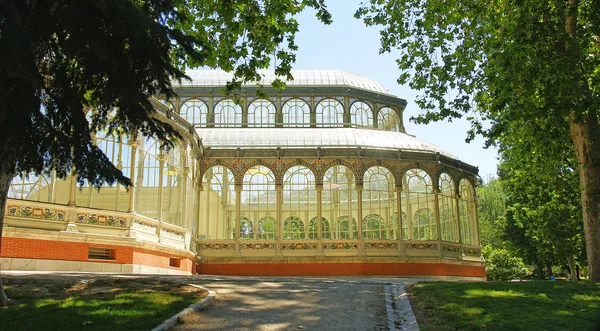 Palacio de Cristal en El Retiro en Madrid — Foto de Stock