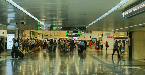 Inside Sants station — Stock Photo, Image