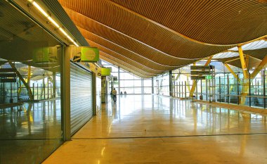 barajas Havaalanı'nda terminal 4 iç