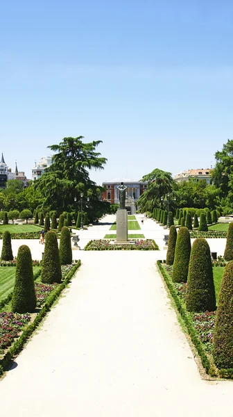 Romantic Garden in the Park of El Retiro — Stock Photo, Image