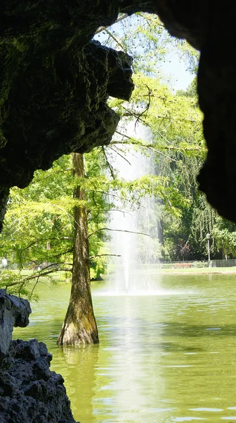 エル レティーロ池水晶宮殿 — ストック写真