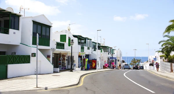Strade e case di Puerto del Carmen — Foto Stock