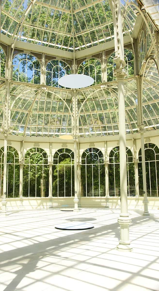 Vista interior y exterior del Palacio de Cristal —  Fotos de Stock
