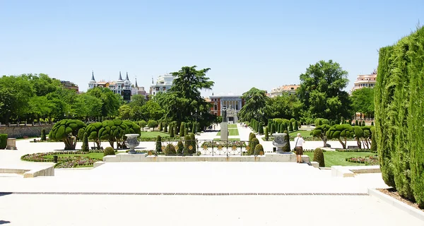 Romantická zahrada v parku el retiro — Stock fotografie