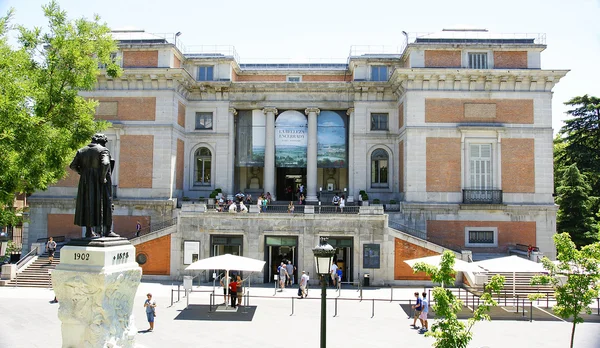 Überblick über das Prado-Museum — Stockfoto