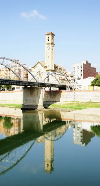 Ebro Fluss vorbei an tortosa — Stockfoto