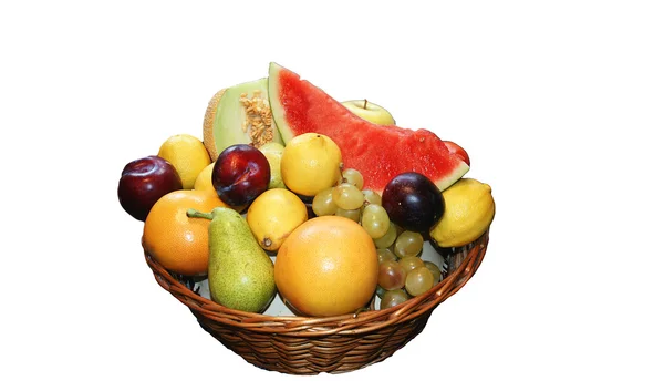 Καλάθι με διάφορα φρούτα — Φωτογραφία Αρχείου