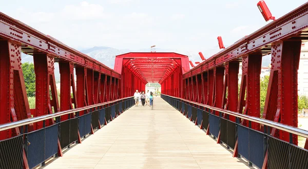 Żelazo most nad rzeką ebro — Zdjęcie stockowe