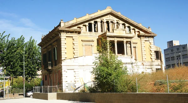 Reforms in Clara Zetkin Berenguer building — Stock Photo, Image