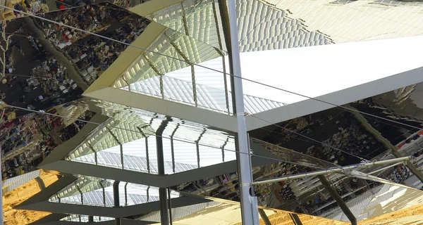 Arkitektoniska detaljer från taket på den nya encantes — Stockfoto