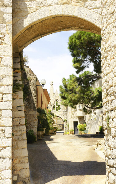 Архитектурный комплекс Антонио Год Эль Гарраф, Барселона
